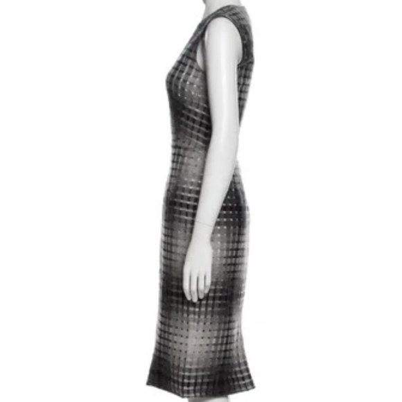 Marco de Vincenzo -- Gray Plaid Virgin Wool Over Metallic Lined Sheath Dress - Picture 15 of 15